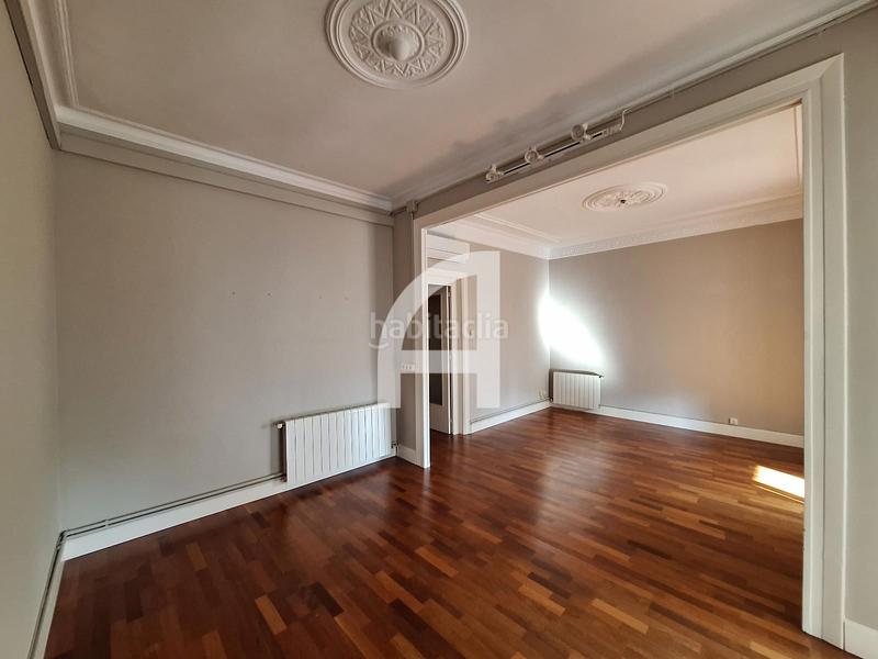 Foto 060ca2e0-bbd2-4e0a-87d0-042d88b2452f. Lloguer oficina amb calefacció a L´Antiga Esquerra de l´Eixample Barcelona