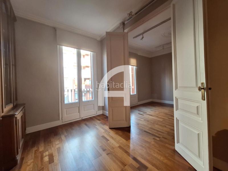 Foto 5c12380d-0543-4ca5-a6c7-4beccb32d6a3. Rent office space with heating in L´Antiga Esquerra de l´Eixample Barcelona