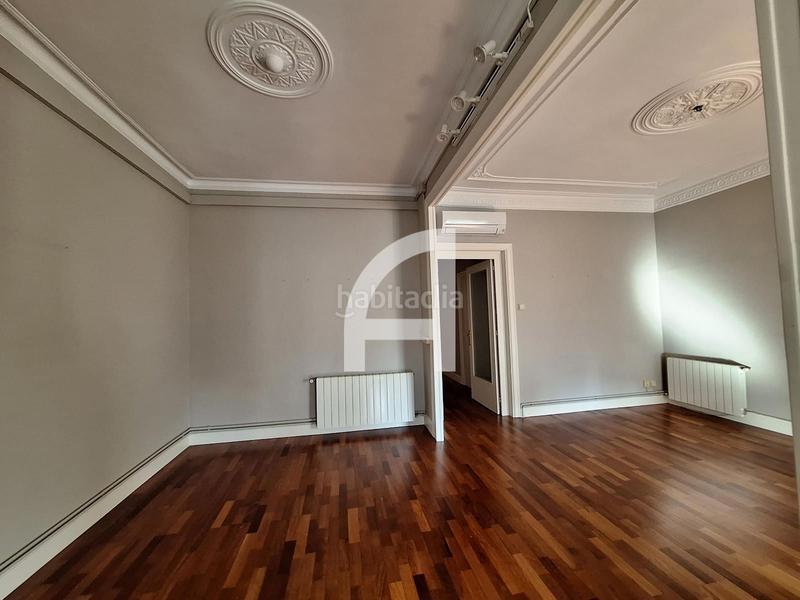 Foto 771895a8-e6ea-457c-a568-d9ffdf3832c1. Rent office space with heating in L´Antiga Esquerra de l´Eixample Barcelona