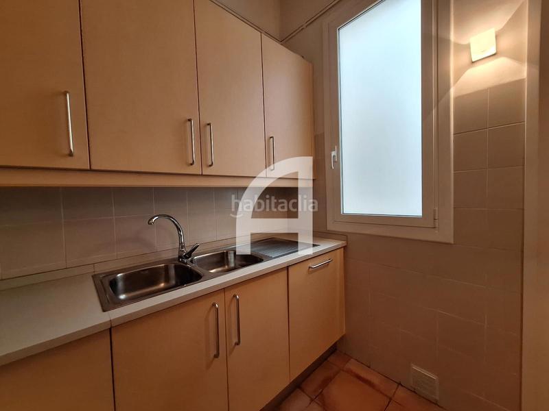 Foto d75a1c9f-8de6-49dd-9468-cf9e719639c2. Rent office space with heating in L´Antiga Esquerra de l´Eixample Barcelona