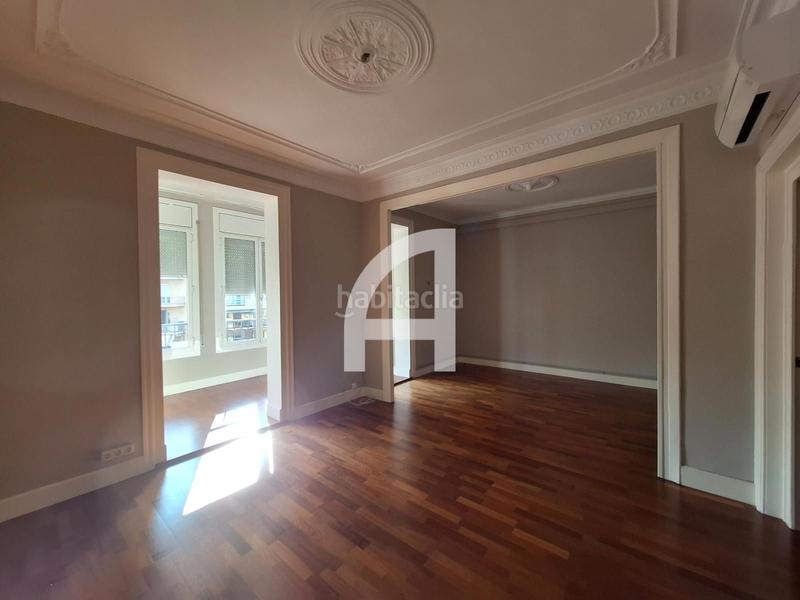 Foto fbe60c17-36ab-44f1-b784-f8e64fb14df2. Rent office space with heating in L´Antiga Esquerra de l´Eixample Barcelona