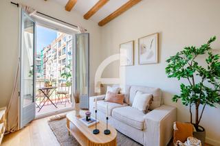Rent Flat  Carrer de valencia. Piso en alquiler temporal en zona de eixample
