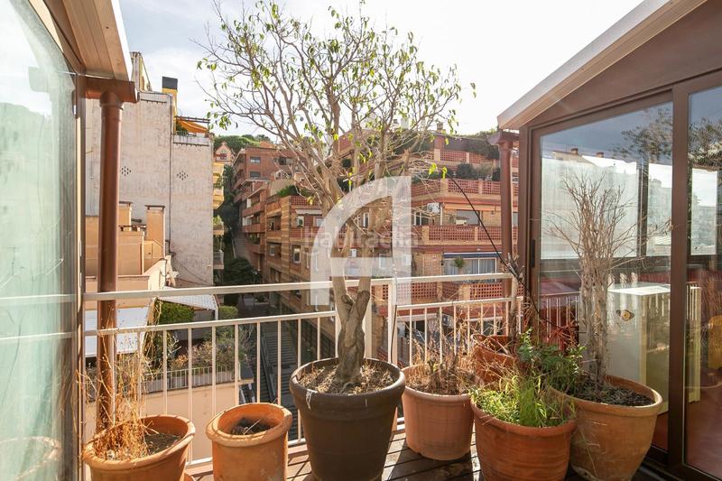 Foto 223c79cf-2232-408a-9343-fc37984aad71. Alquiler ático espectacular y amplio piso con gran terraza en Barcelona