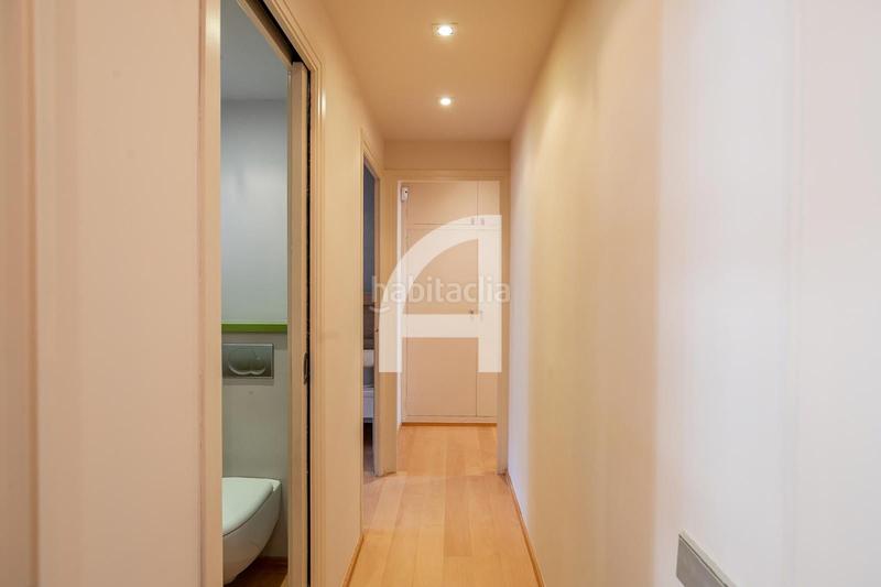 Foto 12ffdde0-668c-4245-bb72-165cba2229f3. Rent penthouse with heating in Putget - Farró Barcelona