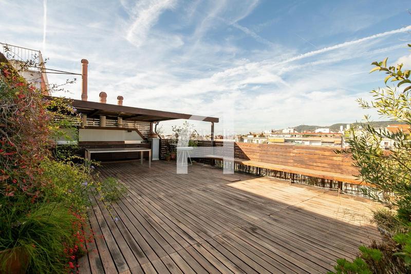 Foto 25888a27-e366-4a64-9086-85222843fe5c. Rent penthouse with heating in Putget - Farró Barcelona