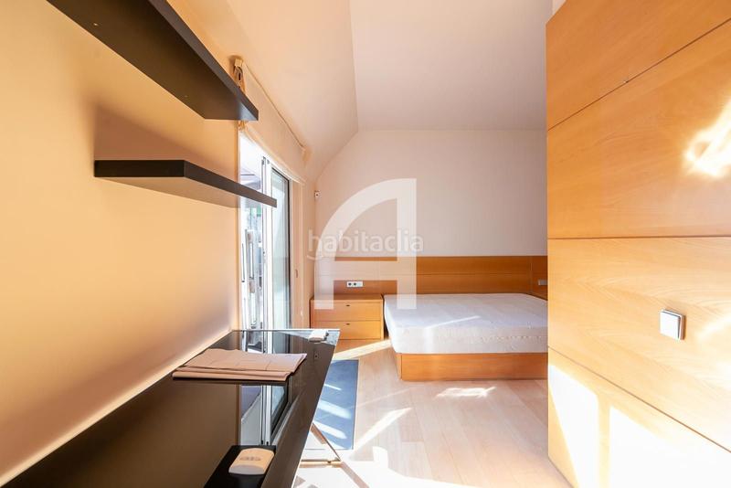 Foto 8e13c4b7-975d-4cf3-a820-8c87976c1dff. Rent penthouse with heating in Putget - Farró Barcelona