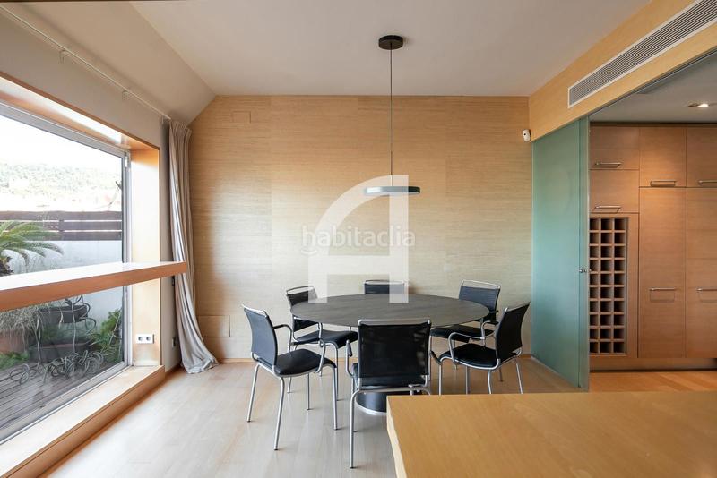 Foto d3c6947c-652d-46d9-b2bc-7dac62875188. Rent penthouse with heating in Putget - Farró Barcelona