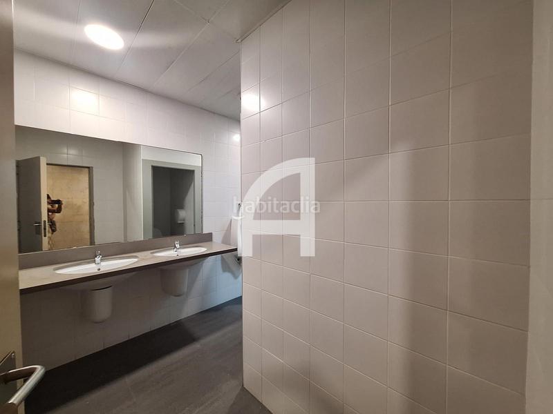 Foto 4c38c9a0-a3a4-4420-bed7-3efcb775d037. Affitto ufficio con riscaldamento in Provençals del Poblenou Barcelona