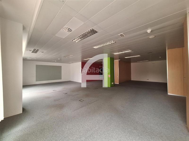 Foto ae9ec795-9b90-4aca-9411-7a2e079d7fdf. Location bureau avec chauffage dans Provençals del Poblenou Barcelona