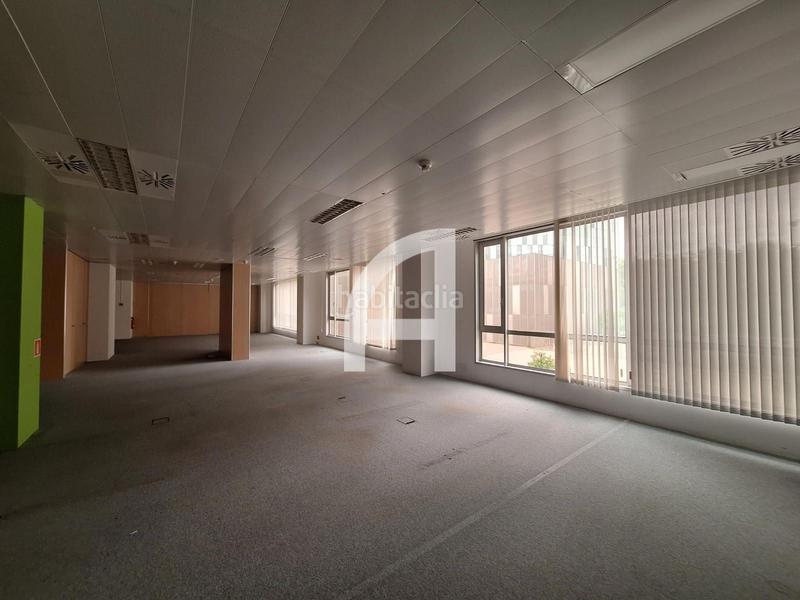 Foto b0da7610-bc5e-439a-929c-2bb23282ed13. Location bureau avec chauffage dans Provençals del Poblenou Barcelona