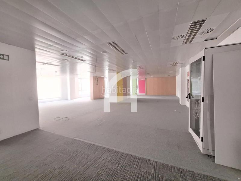 Foto f24f052b-d452-4252-834d-dbb2deb7718a. Miete büro mit heizung in Provençals del Poblenou Barcelona