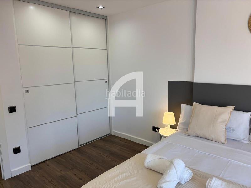Foto 740fae49-f1a9-4c0d-925f-ab1a3afd496b. Alquiler ático ampio piso con piscina y área infantil en alquiler temporal en Barcelona