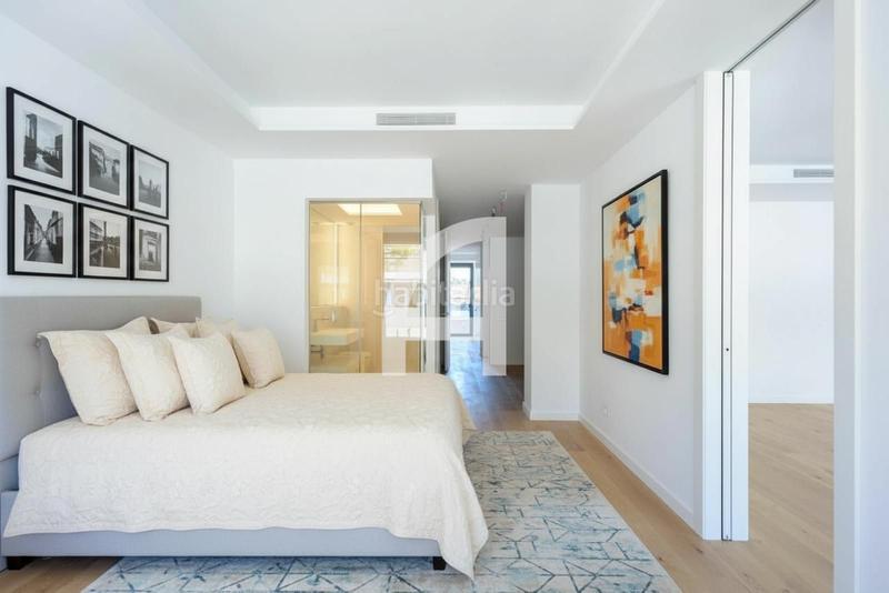 Foto d41a917f-b29d-4929-8800-9b78183bf9b3. Àtic amb calefacció piscina a Eixample Nord Girona