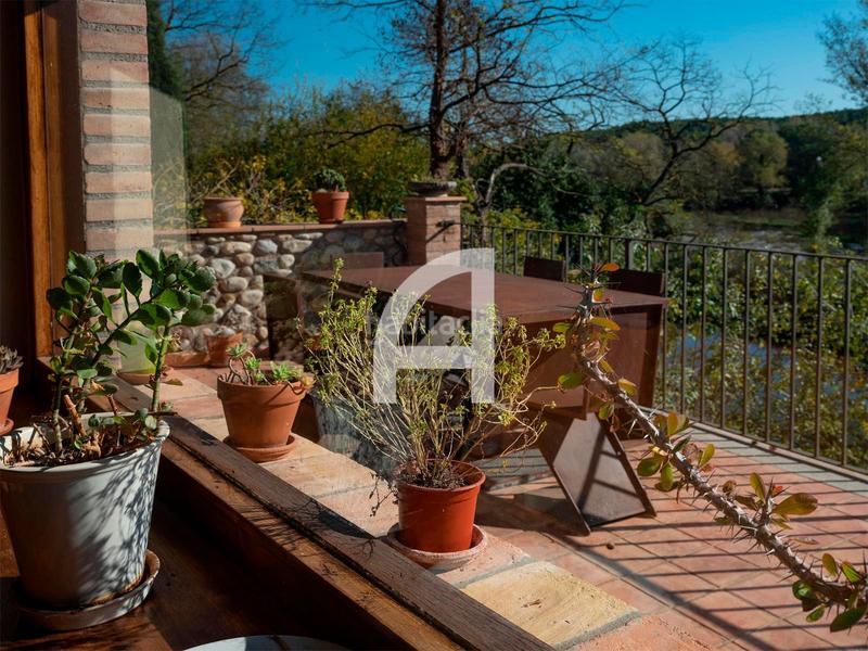 Foto 04658e52-feea-4d3a-958c-dbc5f8d988c2. Bauernhof mit heizung parking pool in Sant Miquel de Fluvià