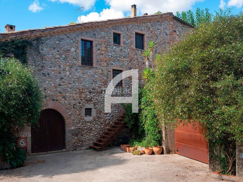 Foto e8bef636-1f78-49de-8a64-c21448eaf099. Bauernhof mit heizung parking pool in Sant Miquel de Fluvià