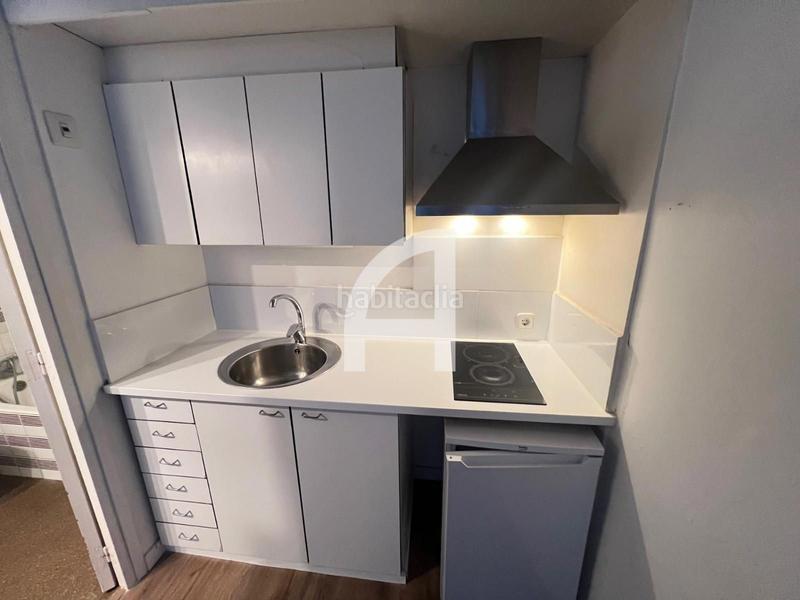 Foto 791ce1b4-3540-4b06-8a48-1a54ab2e7860. Location studio avec chauffage dans Putget - Farró Barcelona