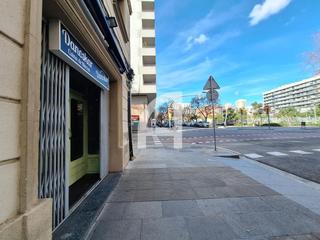 Umzug Geschäftsraum  Carrer equador. Local esquinero en les corts, con licencia c3 restaurante
