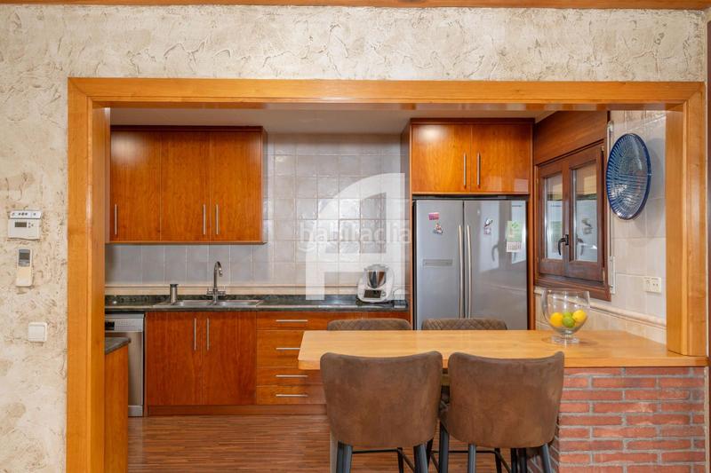 Foto 2c2db010-be64-4a51-a3b5-950feb5087fb. Casa amb aparcament piscina a Bescanó