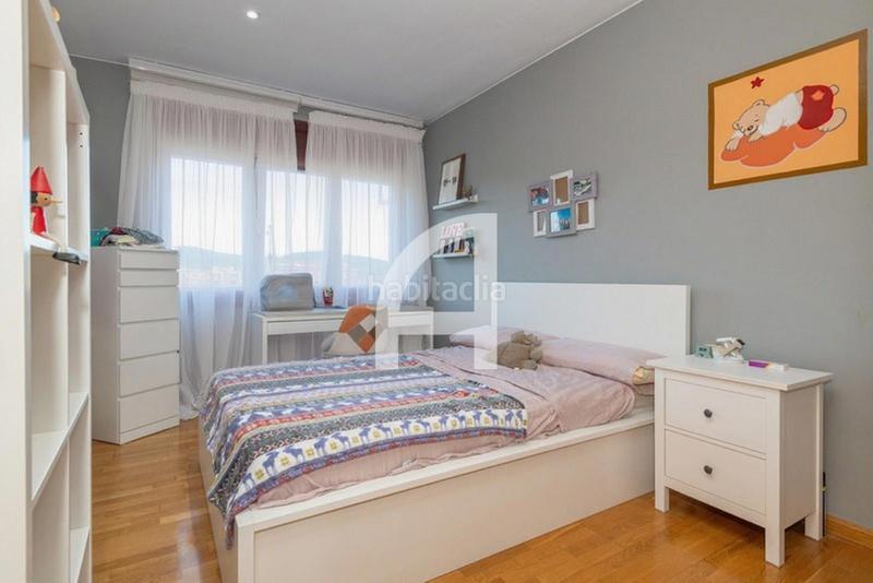 Foto 3c670fe1-6b12-4fdc-831e-469e450dedcc. Casa amb aparcament piscina a Bescanó