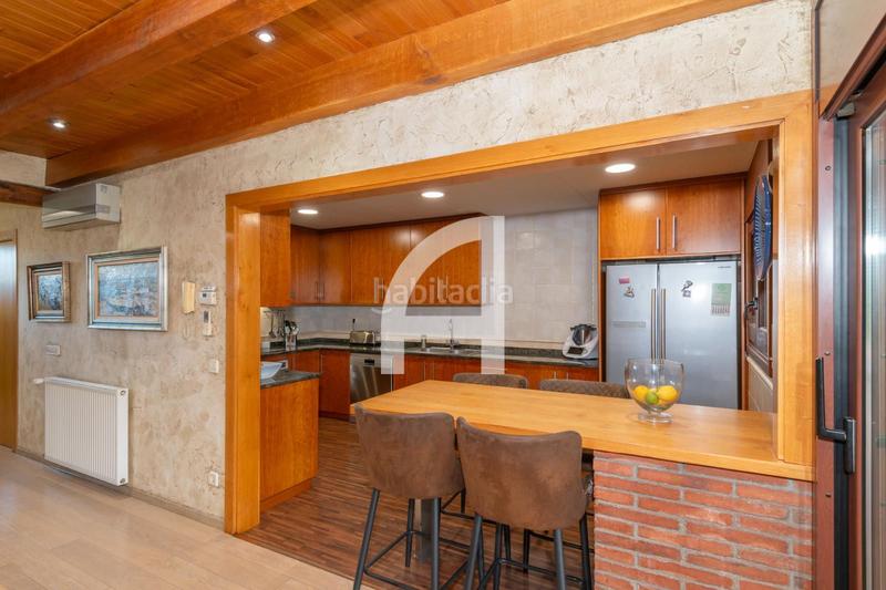 Foto 6543f740-5852-4289-8251-f88990fb7c73. Casa amb aparcament piscina a Bescanó