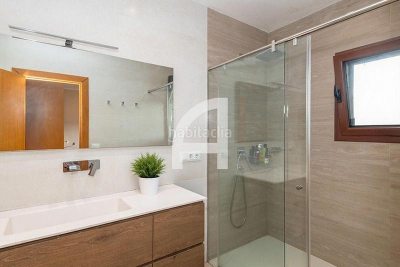 Foto 858382a5-3c72-47e7-bfbd-d3de15fd5675. Casa amb aparcament piscina a Bescanó