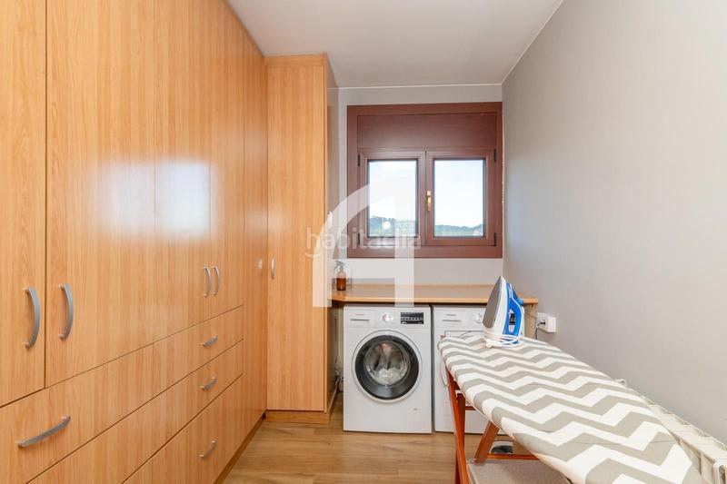 Foto a2f3ff9e-917a-45ac-89e8-8096c0c46428. Casa amb aparcament piscina a Bescanó