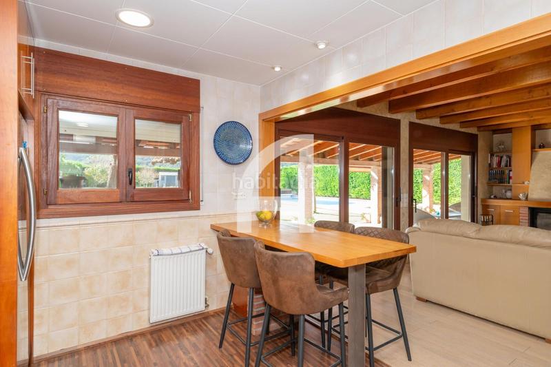 Foto b87aee3b-46c3-432f-8697-6af65a1a1c62. Casa amb aparcament piscina a Bescanó