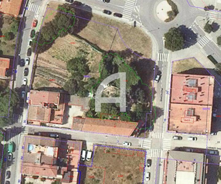 Foto c571489c-d8e6-4202-86b6-8d5c9403a0e6. Residential plot in carrer sant antoni 4 in Canovelles