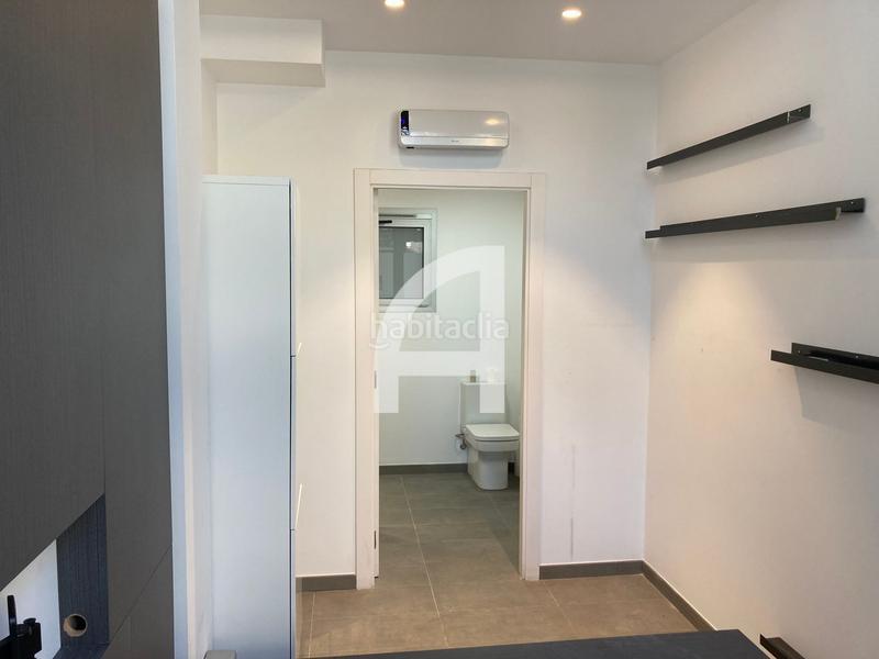Foto 9b35363f-11a6-4106-b3d3-4125f8d1c76a. Rent business premise in Sant Ramon - Maternitat Barcelona