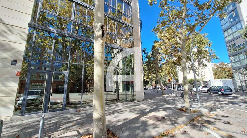 Foto 511f148d-a3a9-4eee-bea4-8dd751e23657. Lloguer oficina amb calefacció a La Vila Olímpica del Poblenou Barcelona