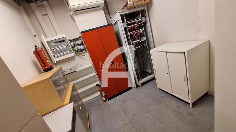 Foto defba1fa-a19b-40a1-95f6-a266a1d098ff. Lloguer oficina amb calefacció a La Vila Olímpica del Poblenou Barcelona