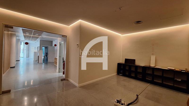 Foto cafa10f2-f3e5-4f97-a699-66d98347d3f5. Location bureau avec chauffage dans La Vila Olímpica del Poblenou Barcelona
