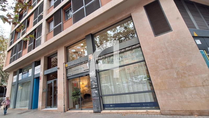 Foto 1878ef74-5b61-468f-bbd2-b1d528f5a6c9. Local commercial dans La Nova Esquerra de l´Eixample Barcelona