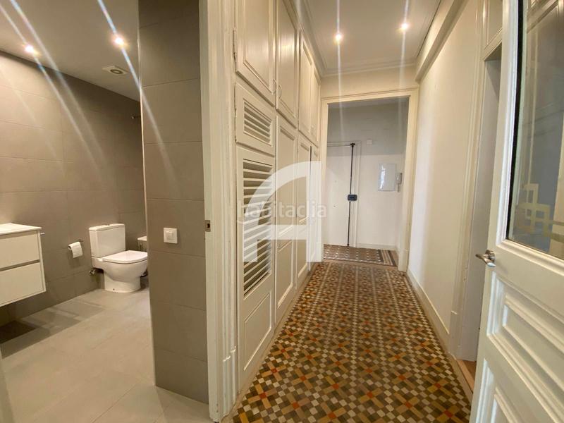 Foto 3137362d-a826-4d7e-9340-085aa89e09fc. Alquiler piso precioso piso con tres dormitorios dobles en Barcelona