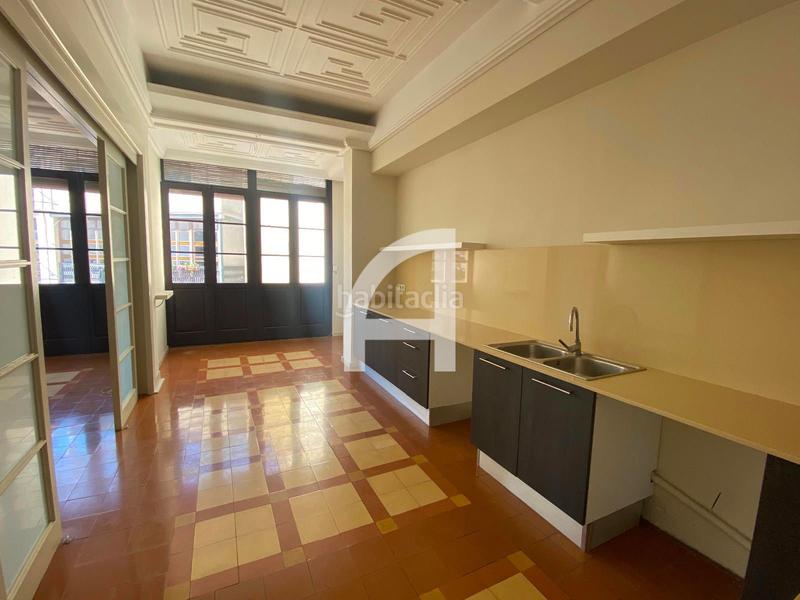 Foto 3aceda86-ea06-47d0-965a-1c675c4c07af. Alquiler piso precioso piso con tres dormitorios dobles en Barcelona