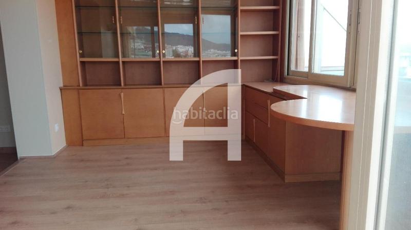 Foto 38f1a757-d9a9-4565-8ee9-7bc8971d5400. Attico con riscaldamento parcheggio in Centre-Can Nadal Sant Feliu de Llobregat