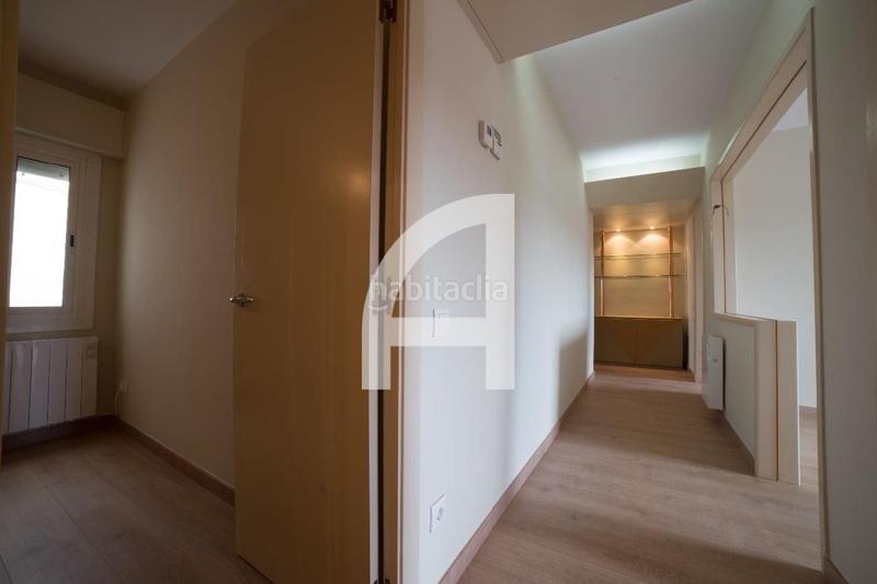 Foto 714932ed-0ae7-4e01-b1b1-89bad8d0b400. Attico con riscaldamento parcheggio in Centre-Can Nadal Sant Feliu de Llobregat