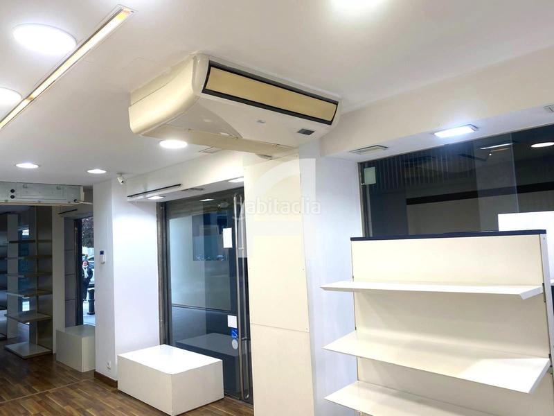 Foto 81a29bc6-d8e2-4a45-a0ef-4c1a6c995269. Alquiler local comercial local en alquiler en el centre barri vell en Girona