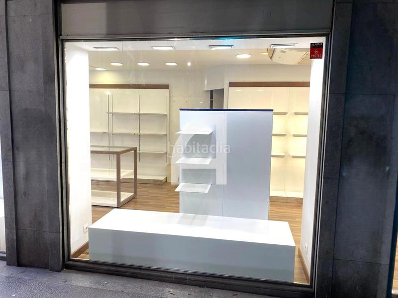 Foto 8f3f7fd9-f613-464a-ba5e-8495458d1c45. Alquiler local comercial local en alquiler en el centre barri vell en Girona