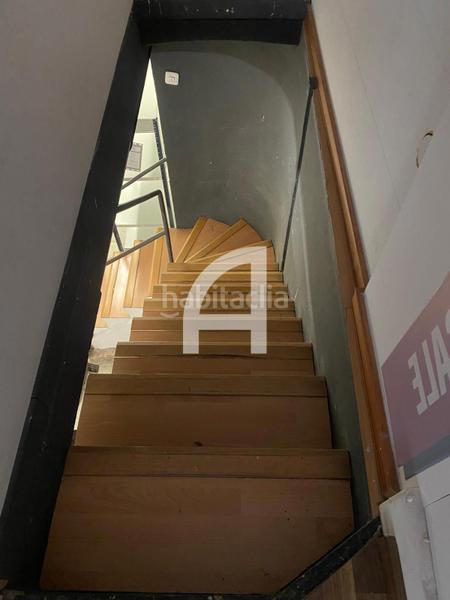 Foto 7b673a33-b149-4aab-8af6-de6033090df9. Lloguer local comercial a Centre-Barri Vell Girona