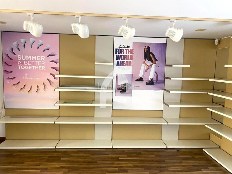 Foto 29e8db9a-14cf-4da1-88c1-d29ef0f35f13. Location local commercial dans Centre-Barri Vell Girona