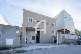 Fabrikhalle  Edison. Increíble nave industrial en el papiol