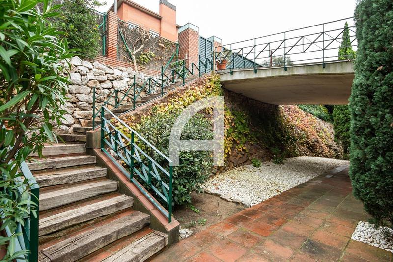 Foto e0894c82-c34c-4847-b60e-3eac4cffaf00. Maison avec chauffage parking piscine dans Vallvidrera - Tibidabo - Les Planes Barcelona