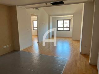 Duplex  C. de casto méndez núñez. Piso alto y luminoso con terraza