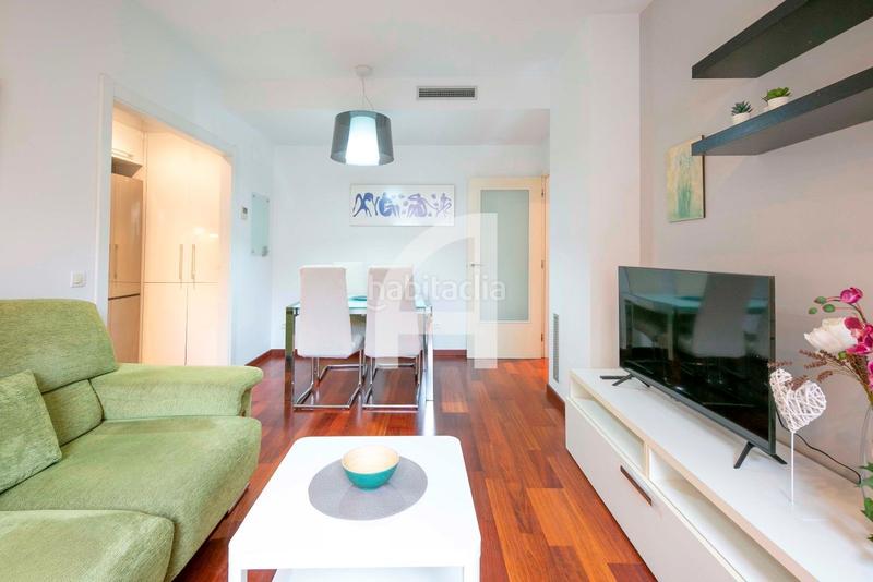 Foto 99449bb6-2c41-422d-a628-d41c322748cd. Rent flat with heating in Hostafrancs Barcelona