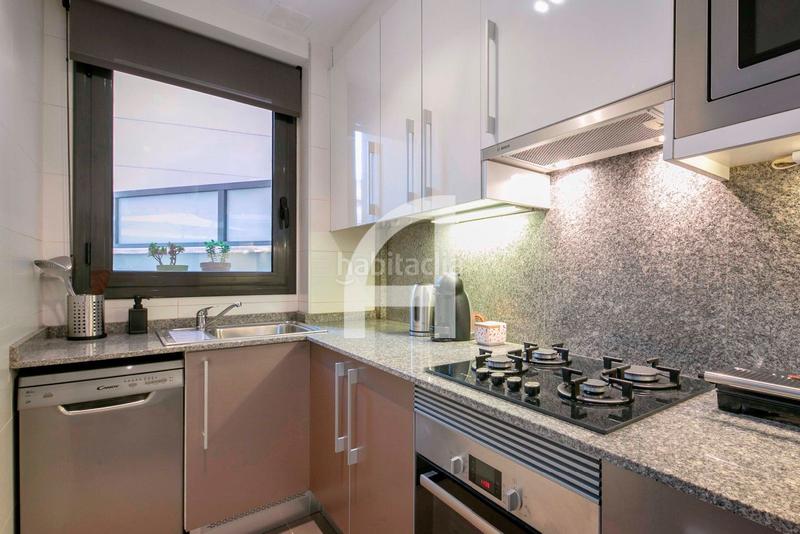 Foto c30009ba-50a2-4f49-8dad-cb9c7cb8905d. Rent flat with heating in Hostafrancs Barcelona