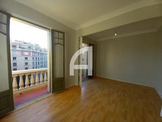 Miete Etagenwohnung  Carrer aragó. Finca con ascensor