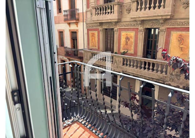 Foto 9b422d89-2259-4c16-ba17-0a699a11446d. Dúplex fantastico duplex en Vila de Gràcia Barcelona