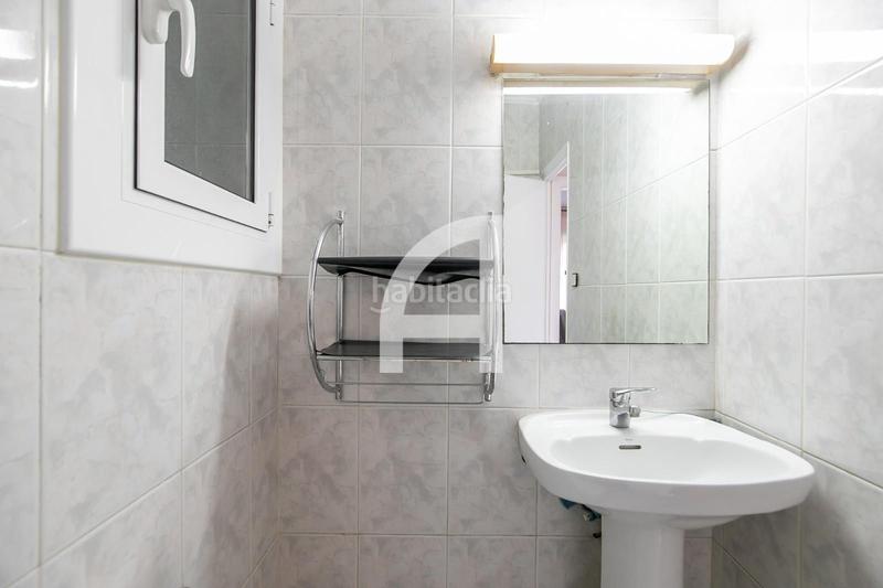 Foto 201574b3-edc0-45d0-ad5b-a3e3a8b34dcd. Flat with heating parking in El Poble Sec - Parc de Montjuïc Barcelona