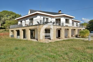 Casa in Sant Pere de Vilamajor. Impresionante casa en la urbanizacion faldes del montseny